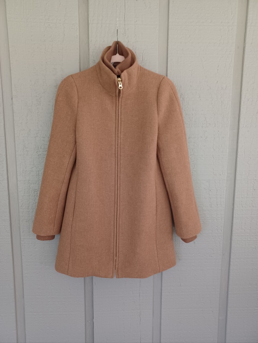 J Crew Italian Wool Blend Coat Size 0 Full Zip Pocket Long Sleeve Quiet Luxury